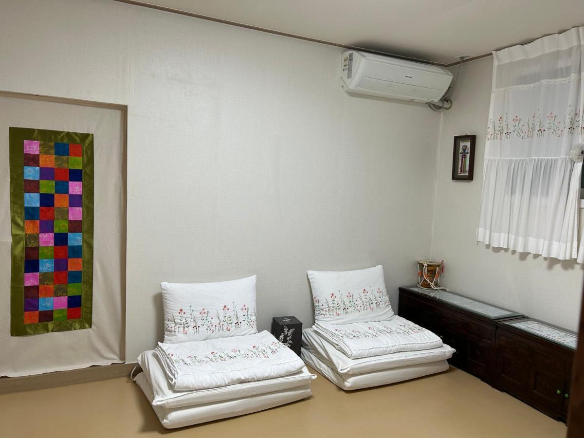 Hanok Guesthouse Suni Seul Esterno foto